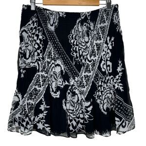 White House Black Market Black and White Floral Bandana Skater Skirt